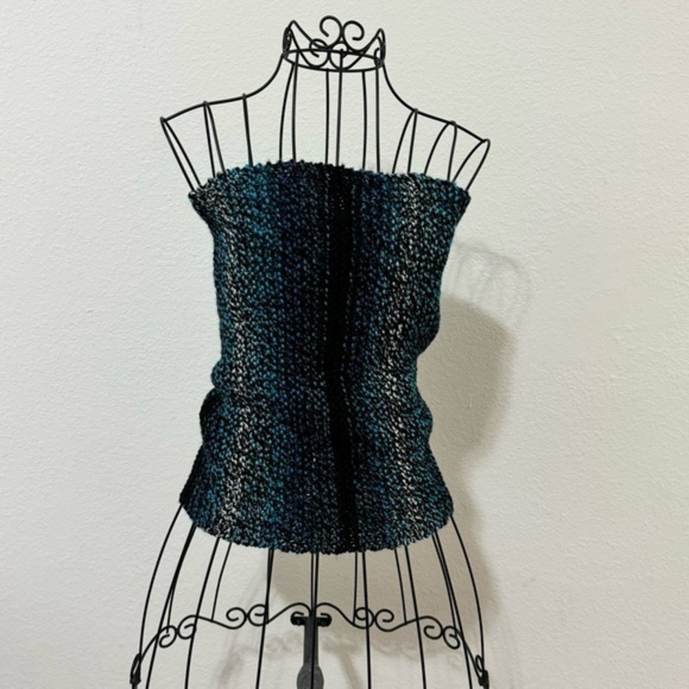 Hand Knitted Tube Top - Picture 5 of 8